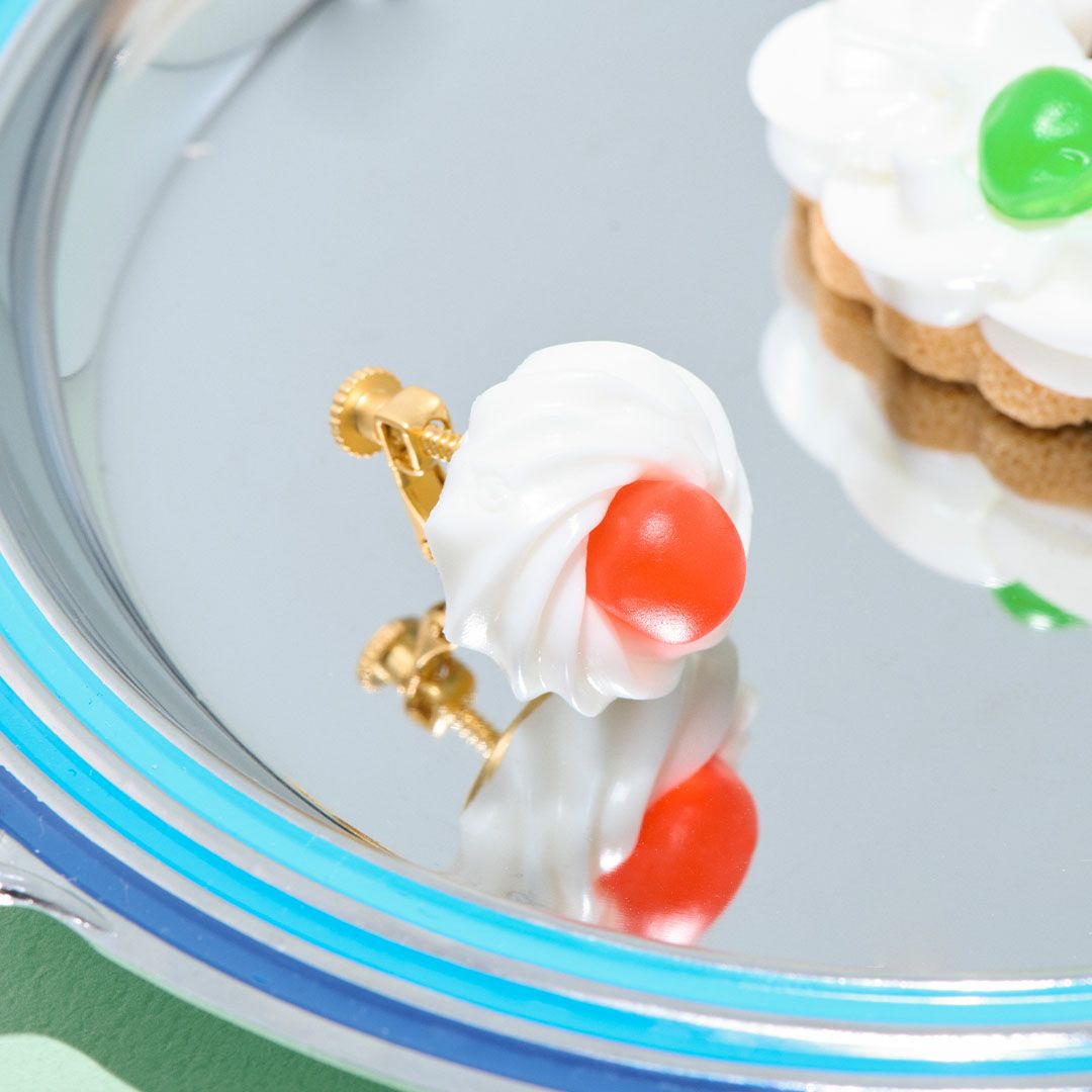 ドレンチェリーケーキ　イヤリング
