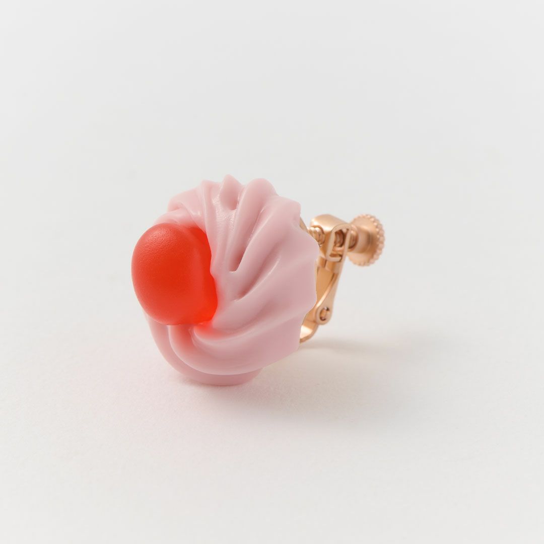 ドレンチェリーケーキ　イヤリング