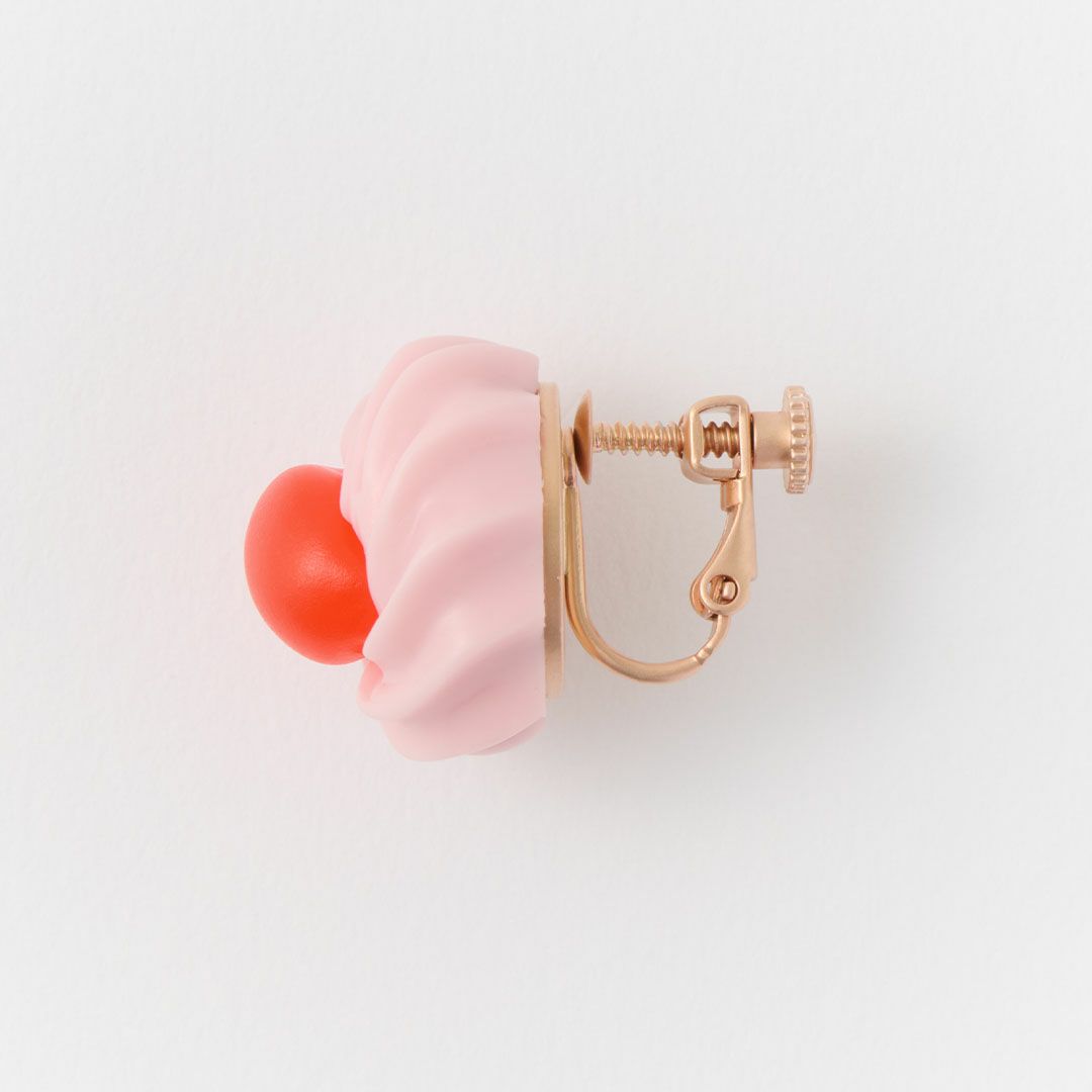 ドレンチェリーケーキ　イヤリング