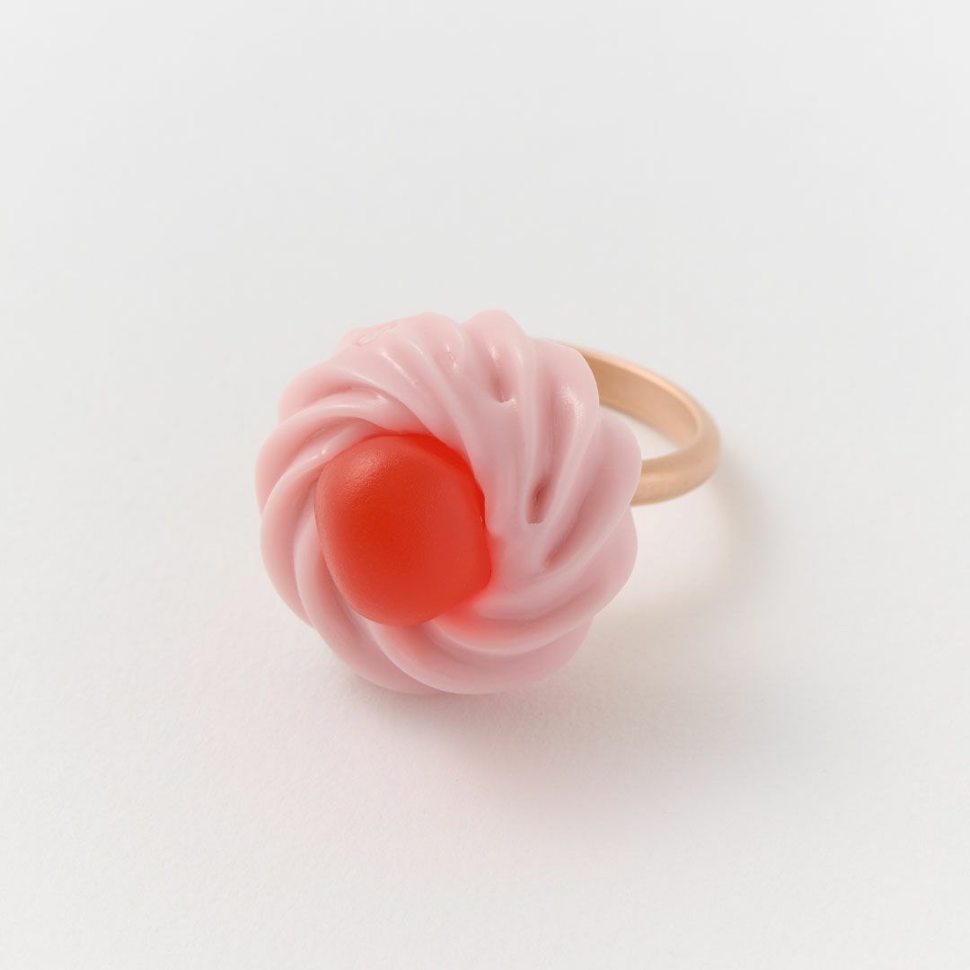 ドレンチェリーケーキ　リング