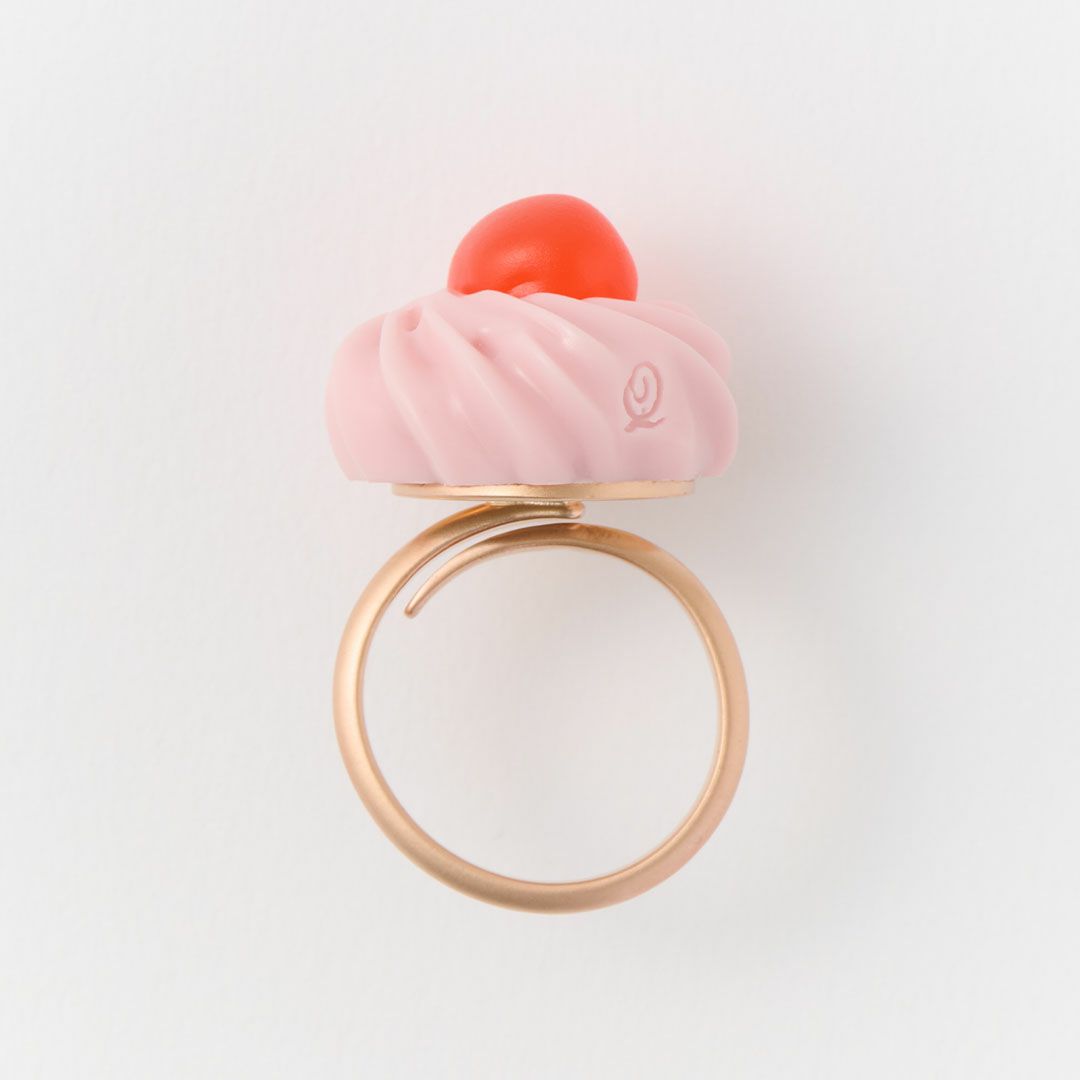 ドレンチェリーケーキ　リング