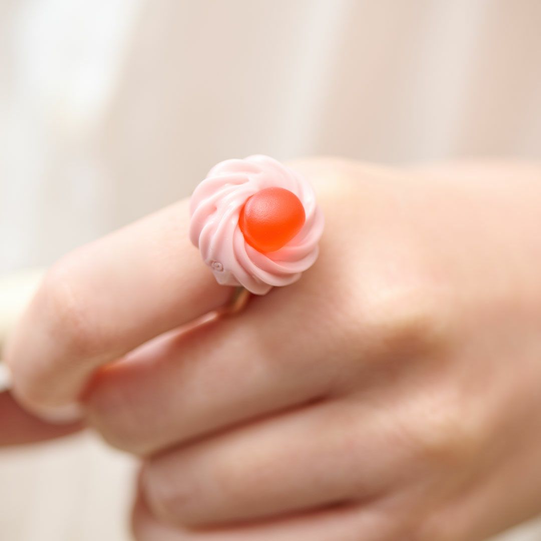 ドレンチェリーケーキ　リング