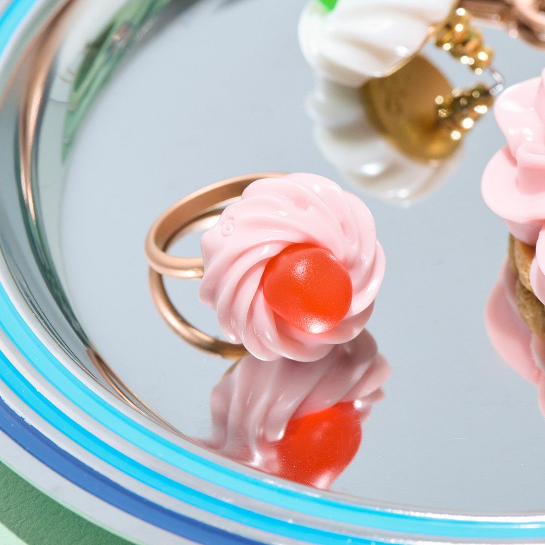 ドレンチェリーケーキ　リング