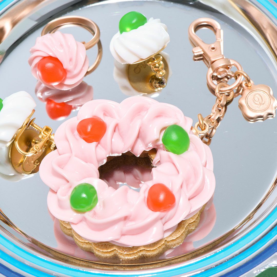 ドレンチェリーケーキ　バッグチャーム