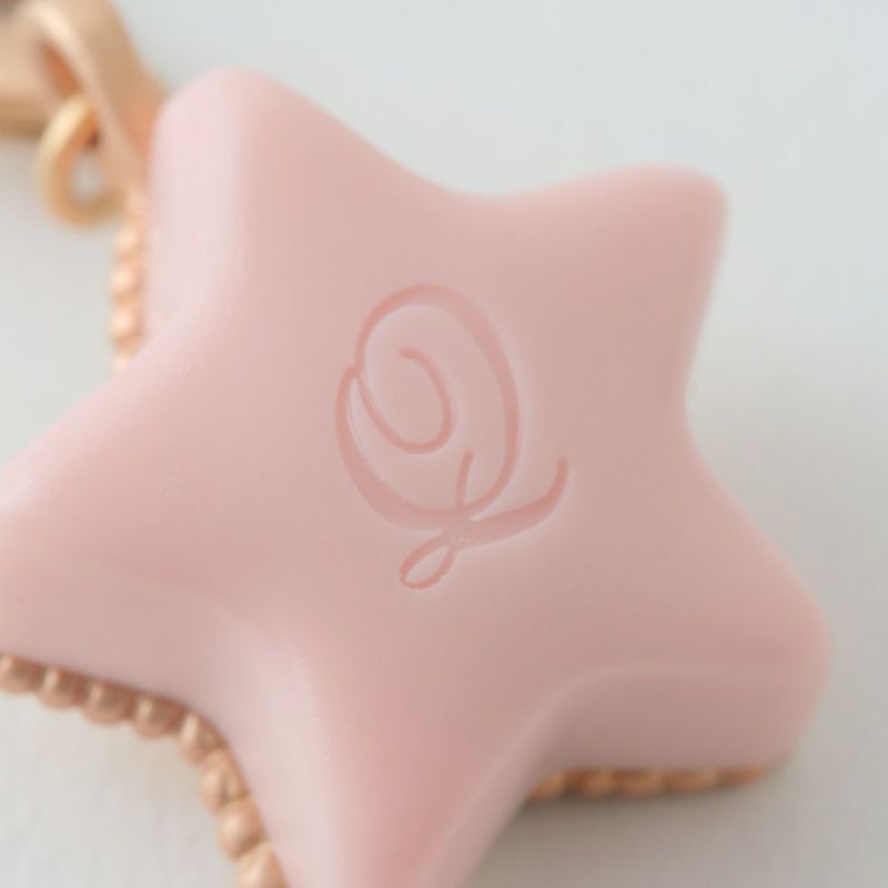 お気にいる エトワールショコラ チャーム（ライトピンク） SHOP ONLINE Q-pot. | ピアス