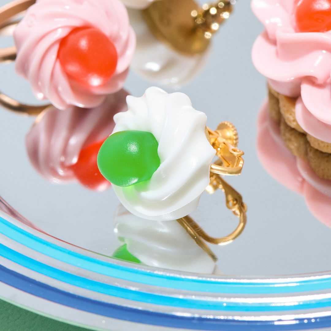 ドレンチェリーケーキ　イヤリング