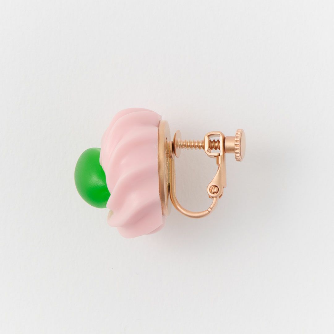 ドレンチェリーケーキ　イヤリング