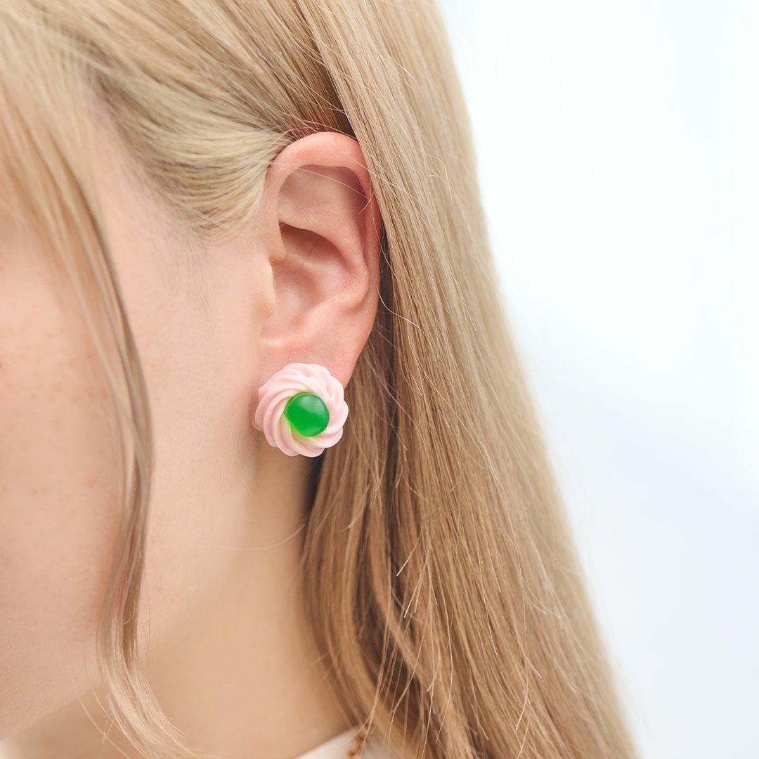 ドレンチェリーケーキ　イヤリング