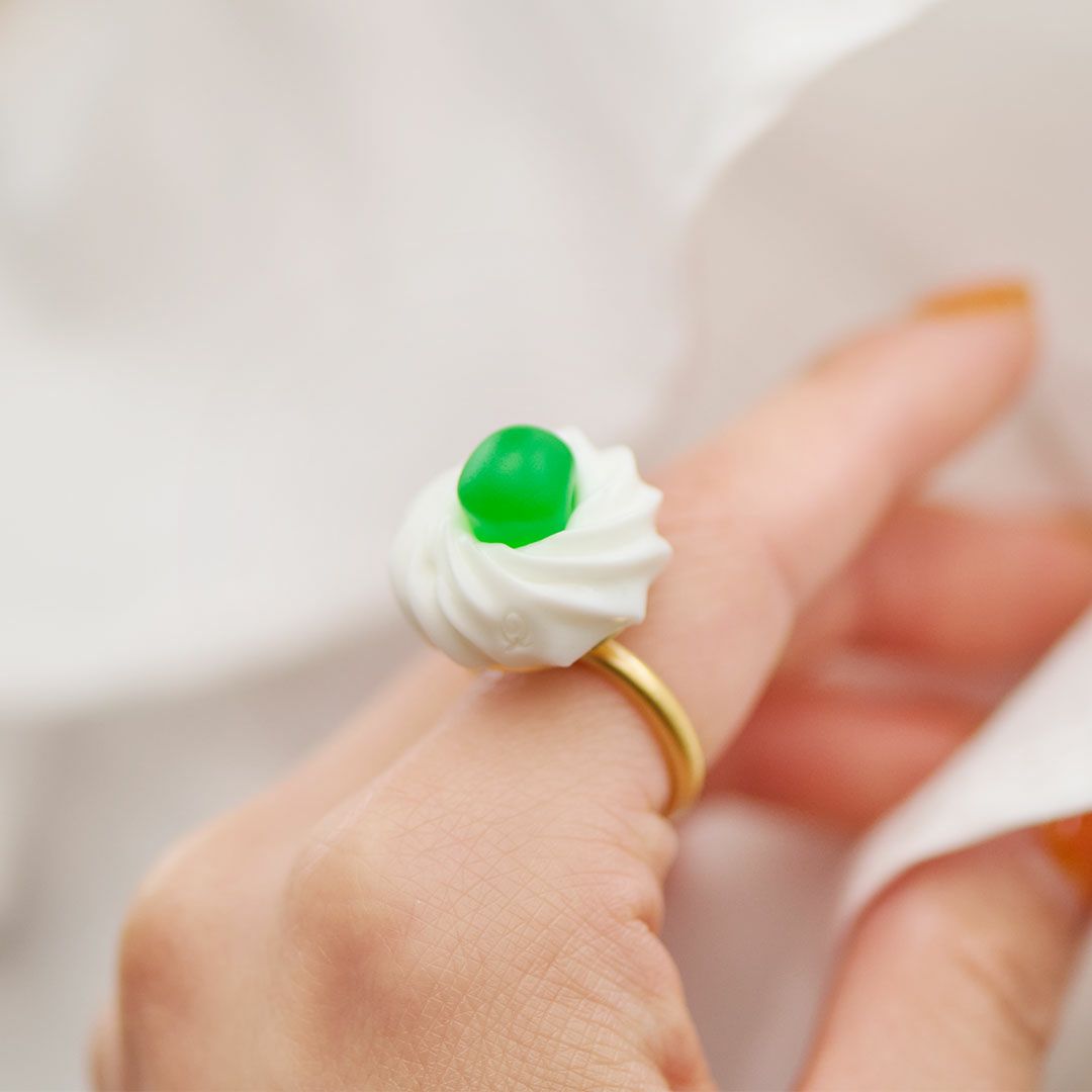 ドレンチェリーケーキ　リング