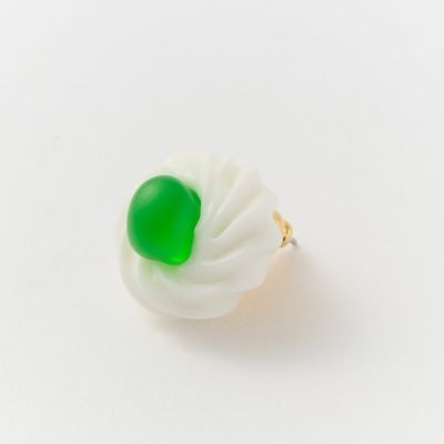 ドレンチェリーケーキ ピアス-グリーン(ミルク)