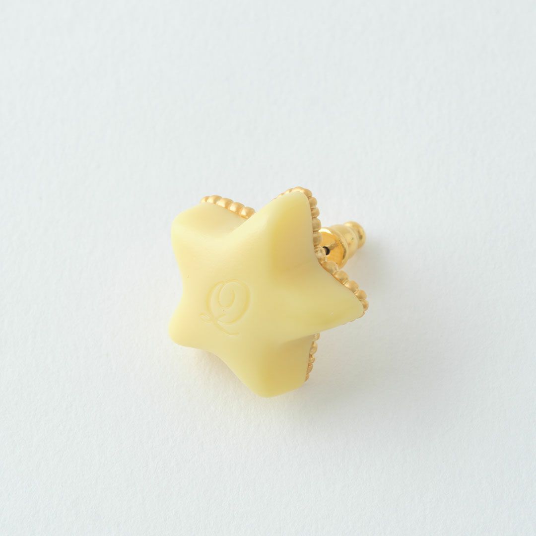 エトワールショコラ 星 ピアス イエロー