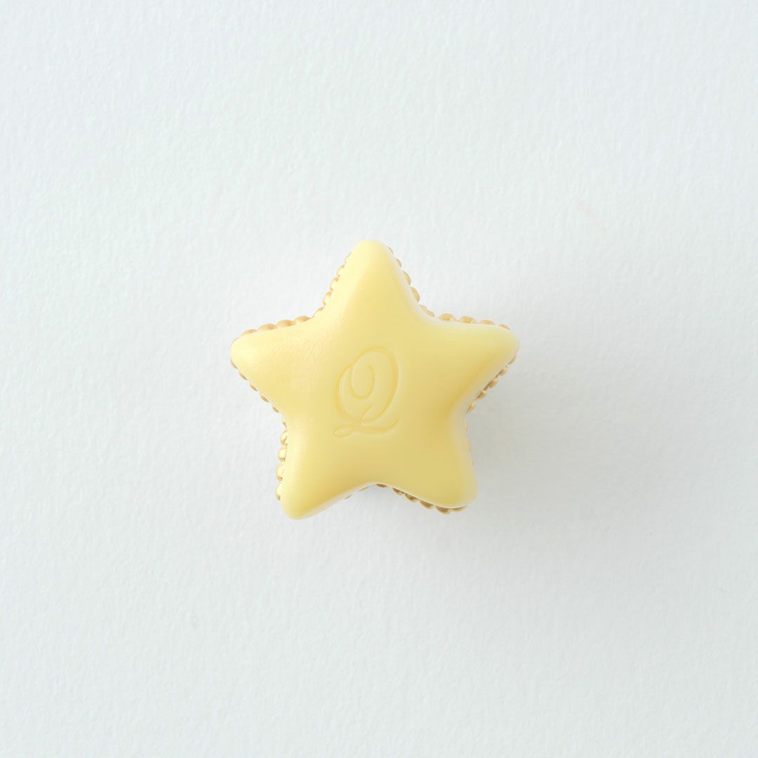 エトワールショコラ 星 ピアス イエロー
