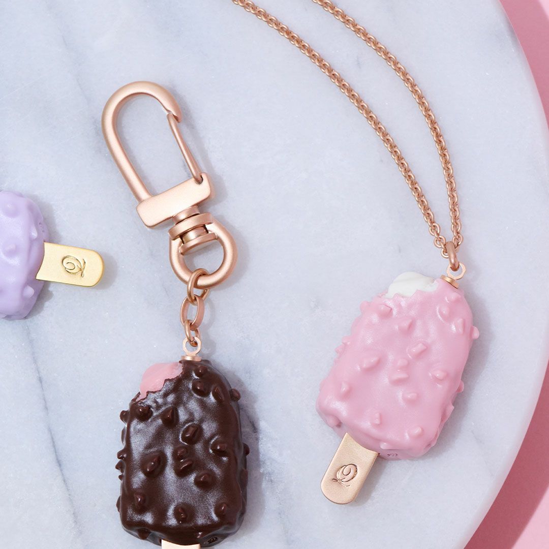 ストロベリーチーズケーキ アイスバー ネックレス