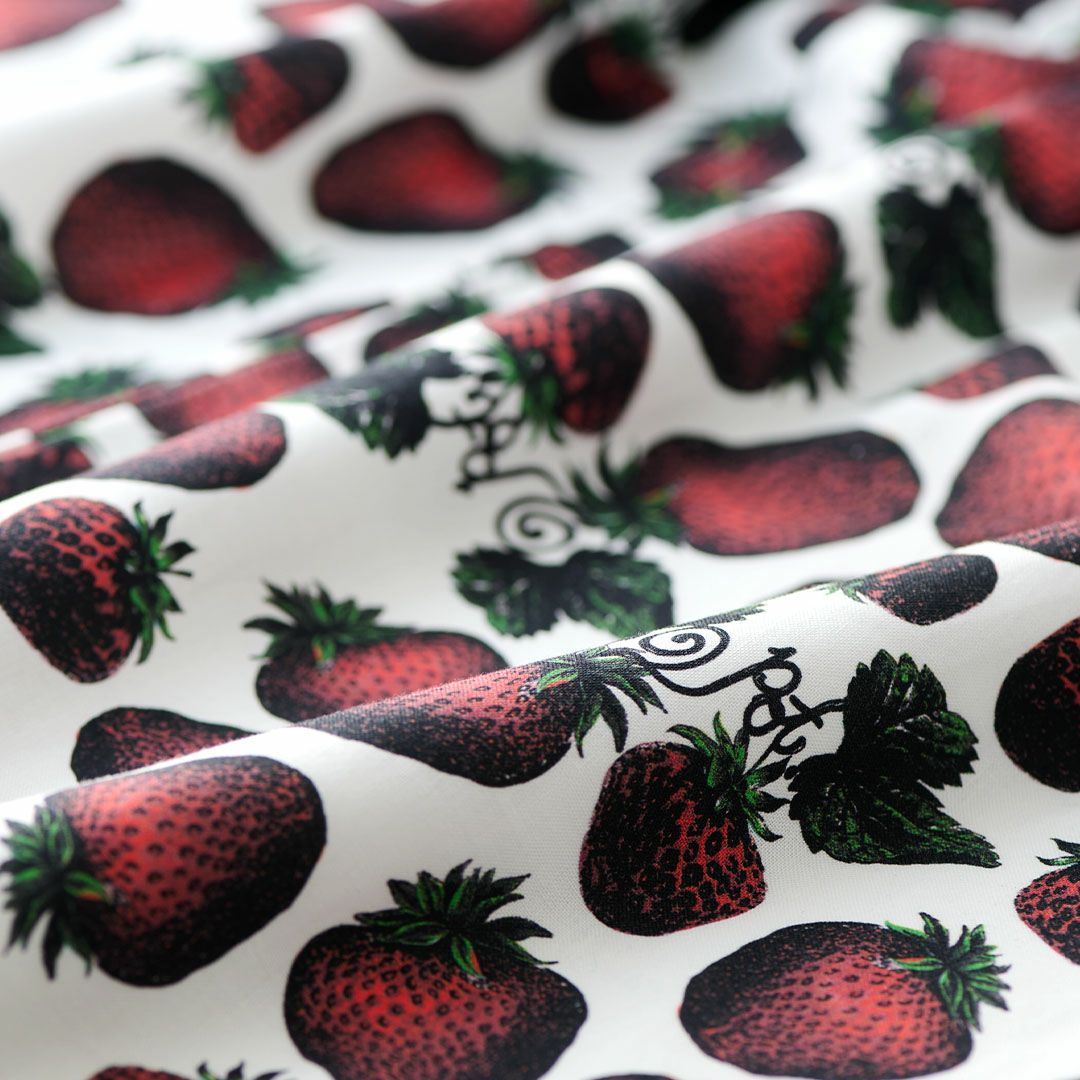 イチゴ柄　浴衣　帯セット