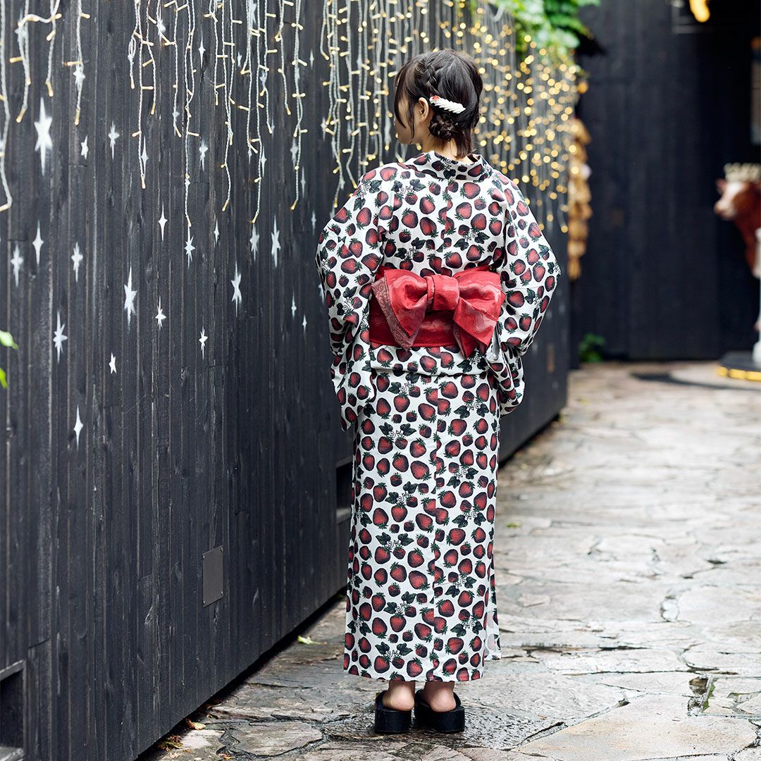 イチゴ柄　浴衣　帯セット