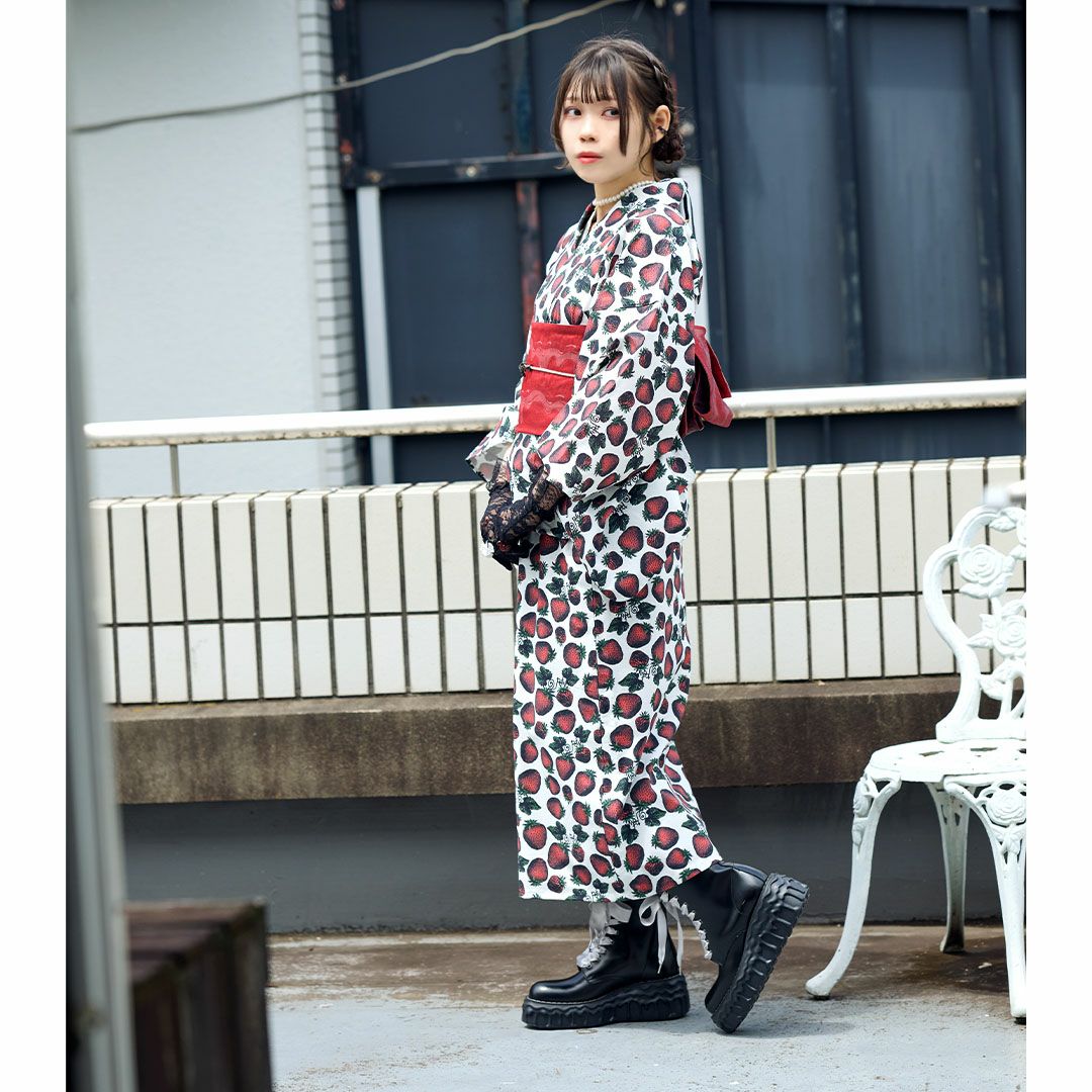 イチゴ柄　浴衣　帯セット