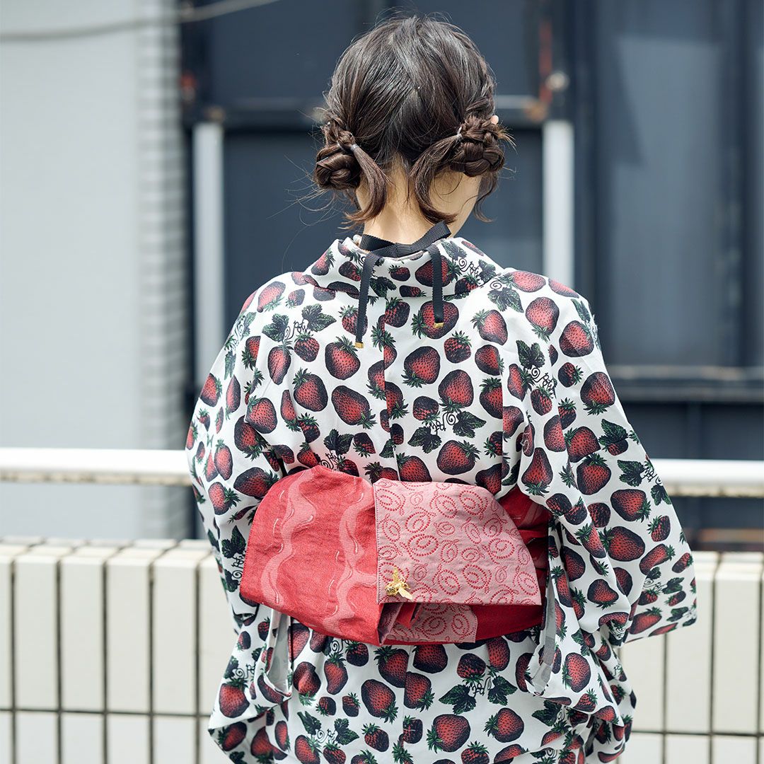 イチゴ柄　浴衣　帯セット