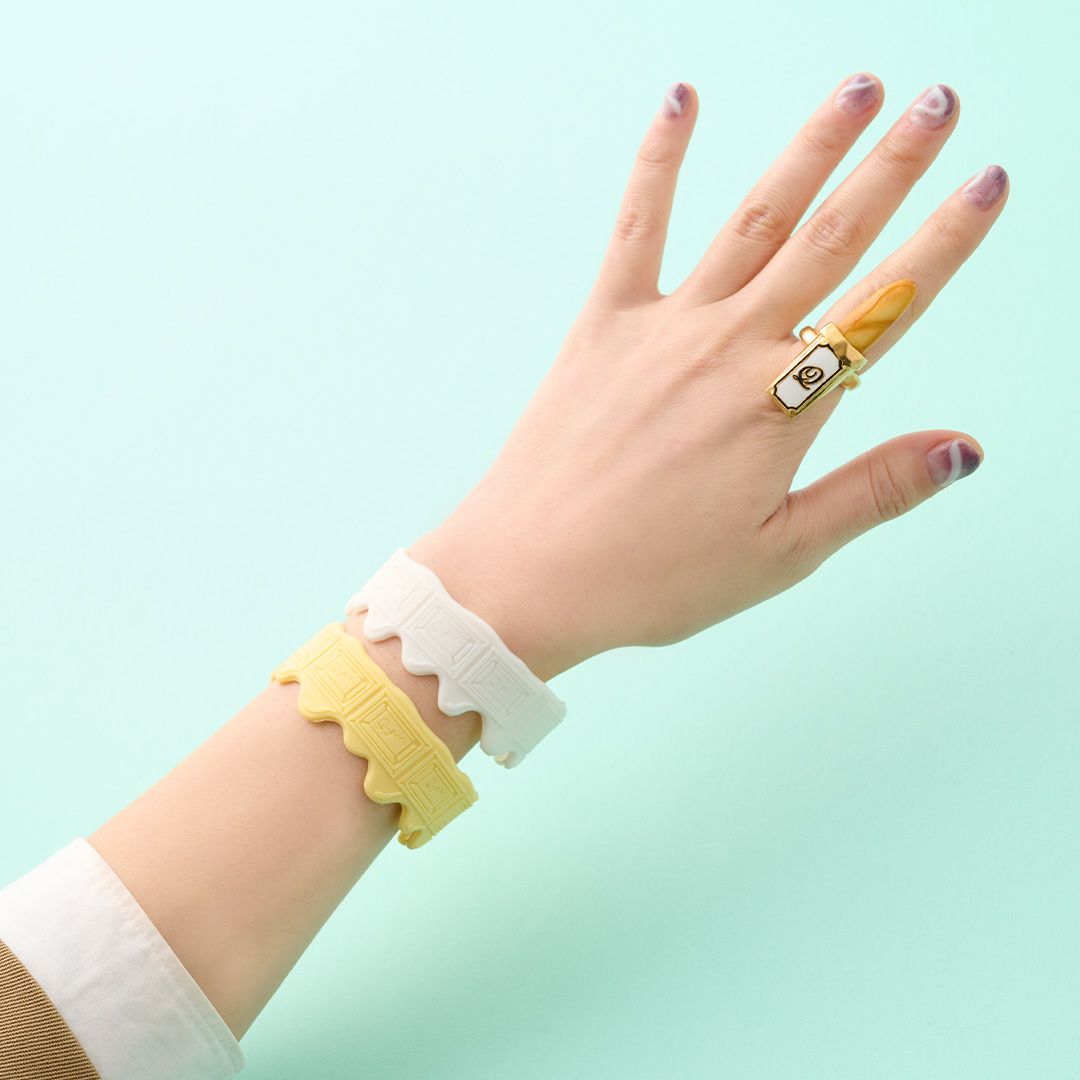 チャリティー　シリコンバンド