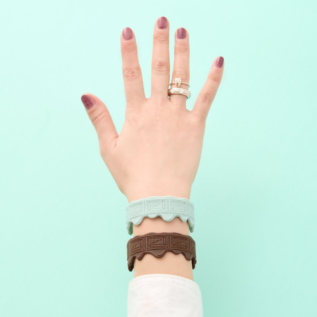 チャリティー　シリコンバンド