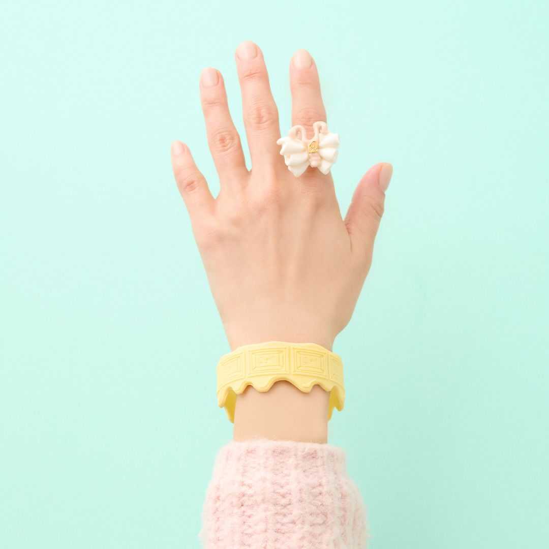 チャリティー　シリコンバンド