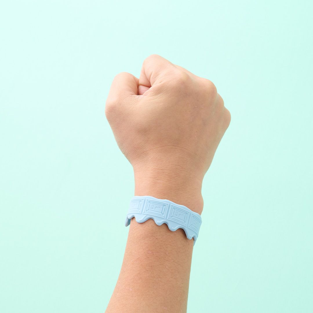 チャリティー　シリコンバンド