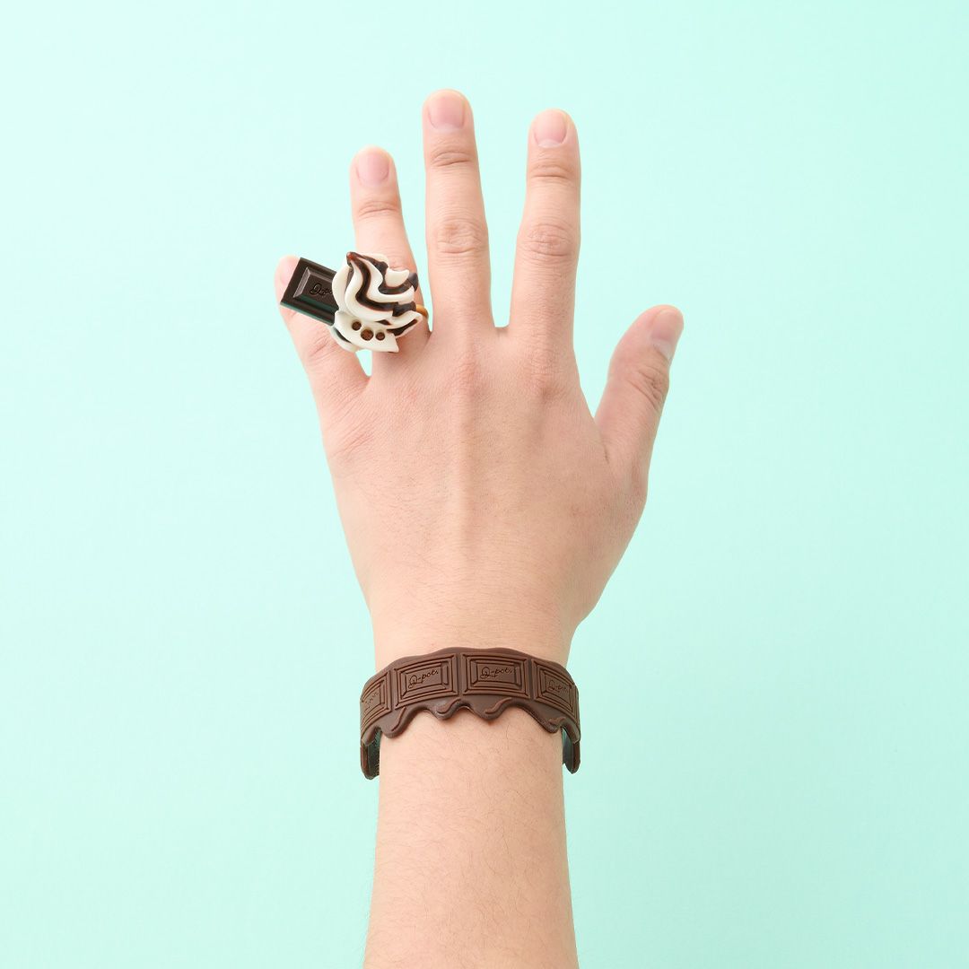 チャリティー　シリコンバンド