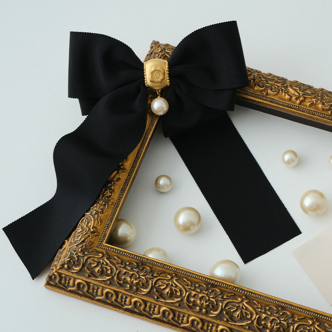グログランリボン パール ブローチ（ブラック） | Q-pot. ONLINE SHOP