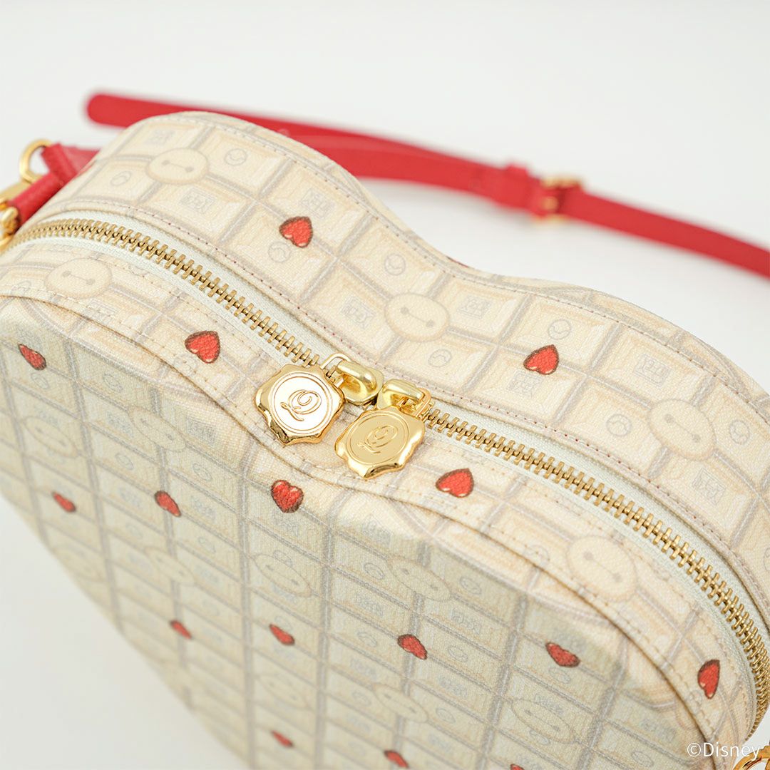 ベイマックス　 ハート型バッグ　ディズニーコラボグッズ