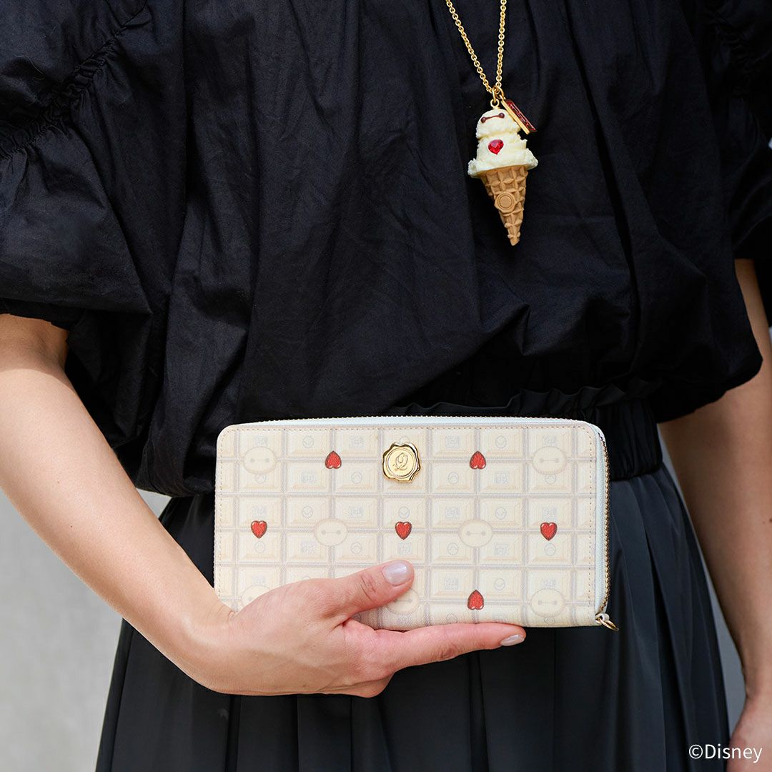 ベイマックス　 長財布　ディズニーコラボアイテム