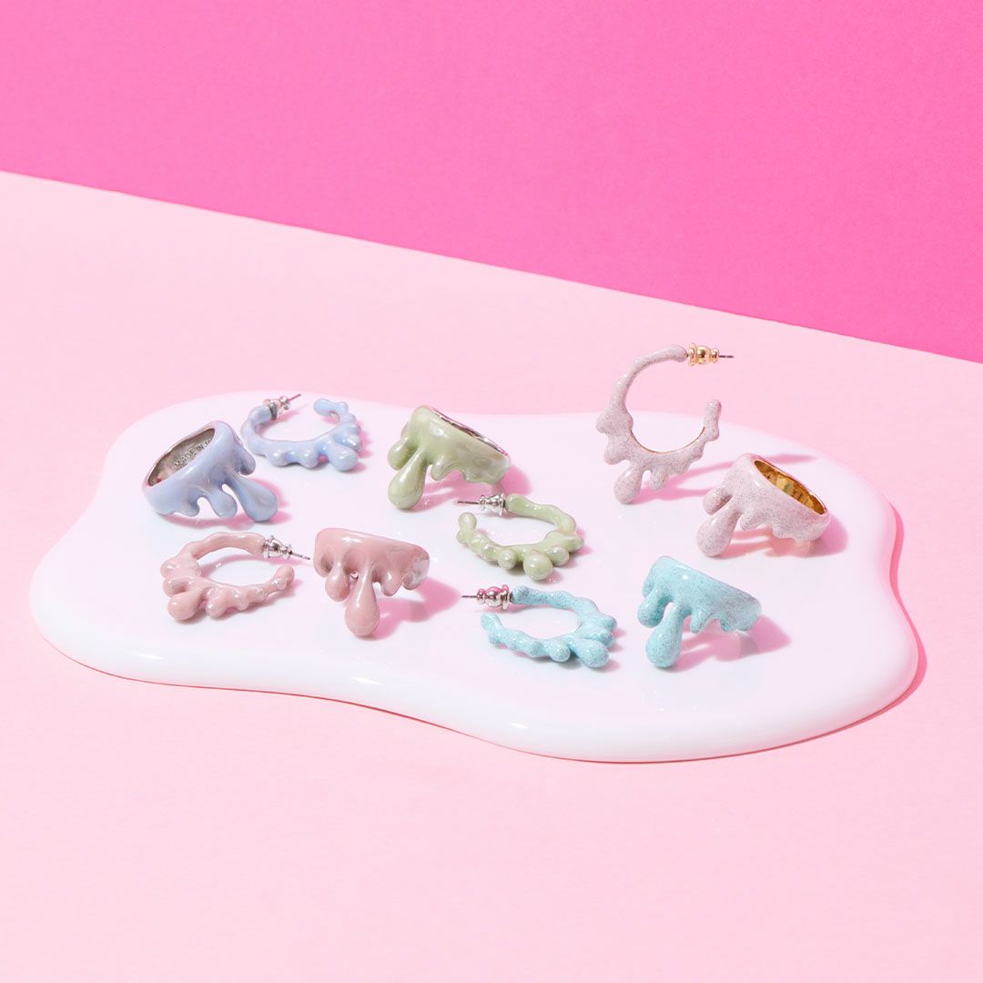 ストロベリーチョコレート　メルト　ピアス