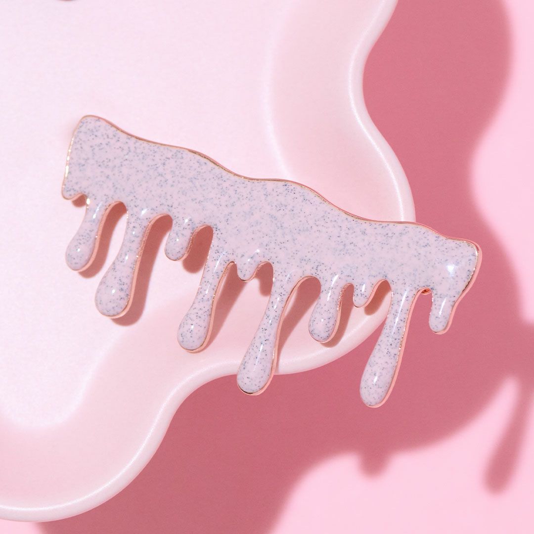 ストロベリーチョコレート　メルト　ブローチ