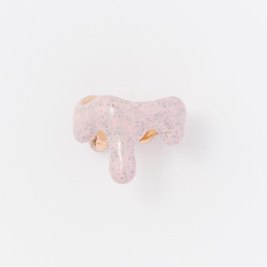 ストロベリーチョコレート　メルト　イヤーカフ