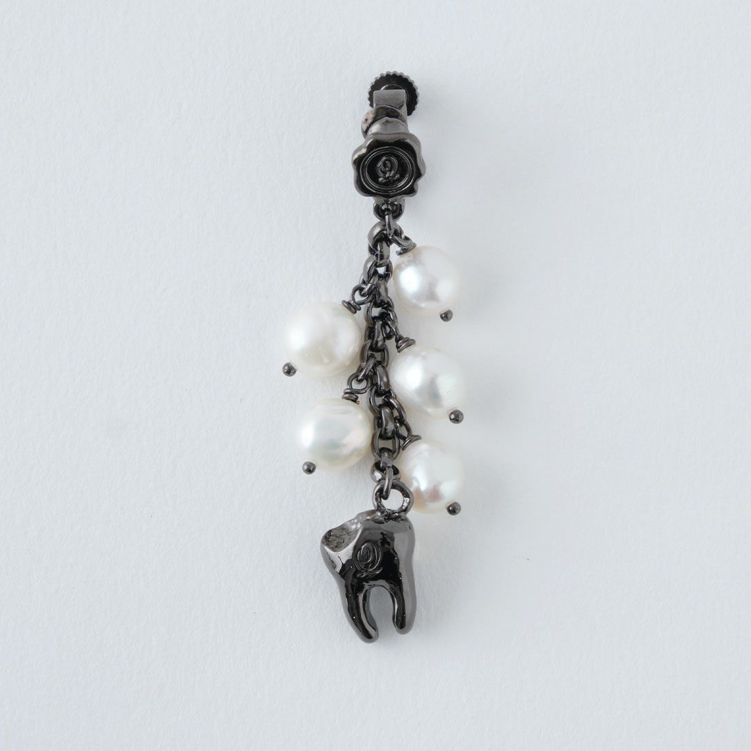 天然石ジュエリー　バロック淡水パール　虫歯　イヤリング