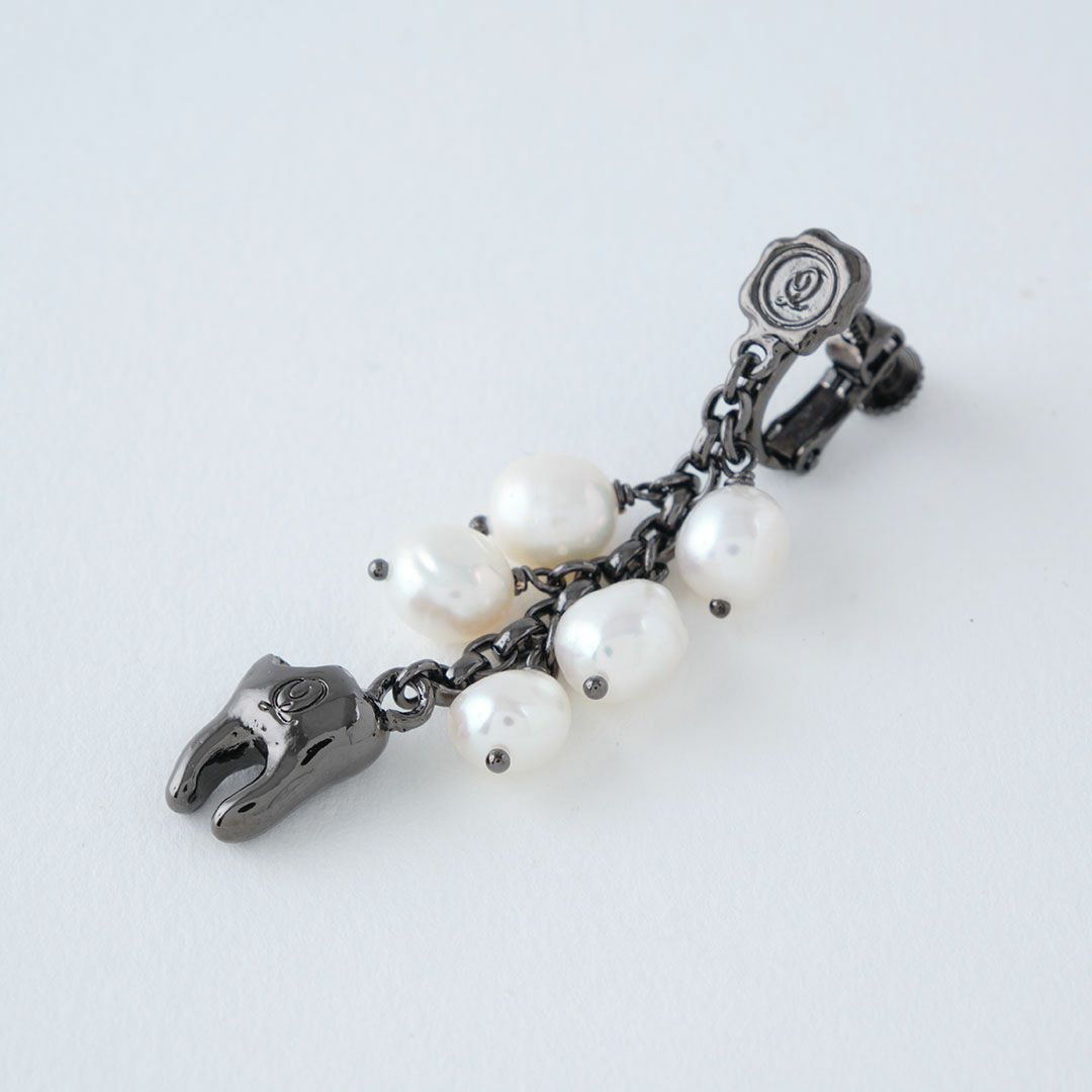 天然石ジュエリー　バロック淡水パール　虫歯　イヤリング