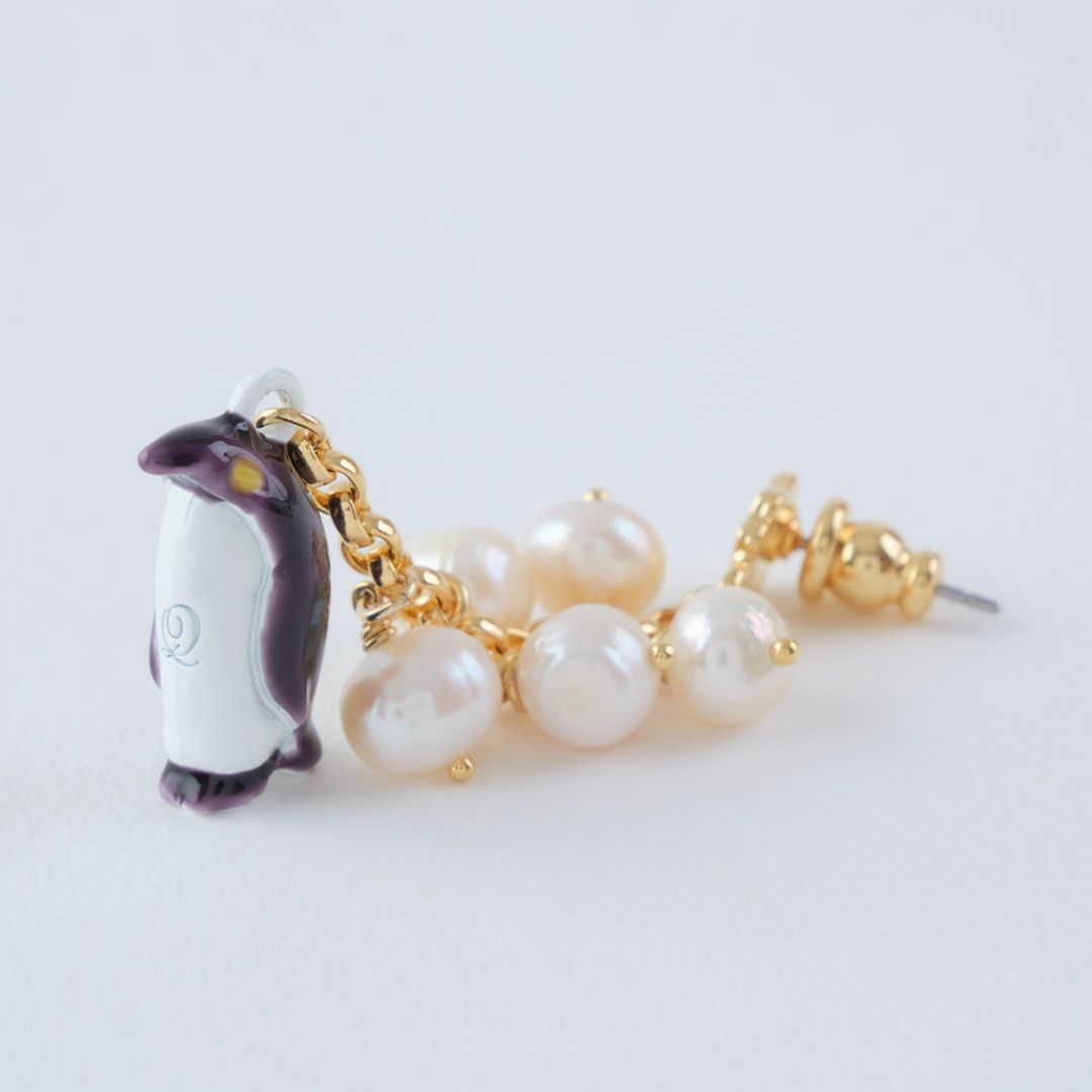 天然石ジュエリー　バロック淡水パール　ペンギン　ピアス