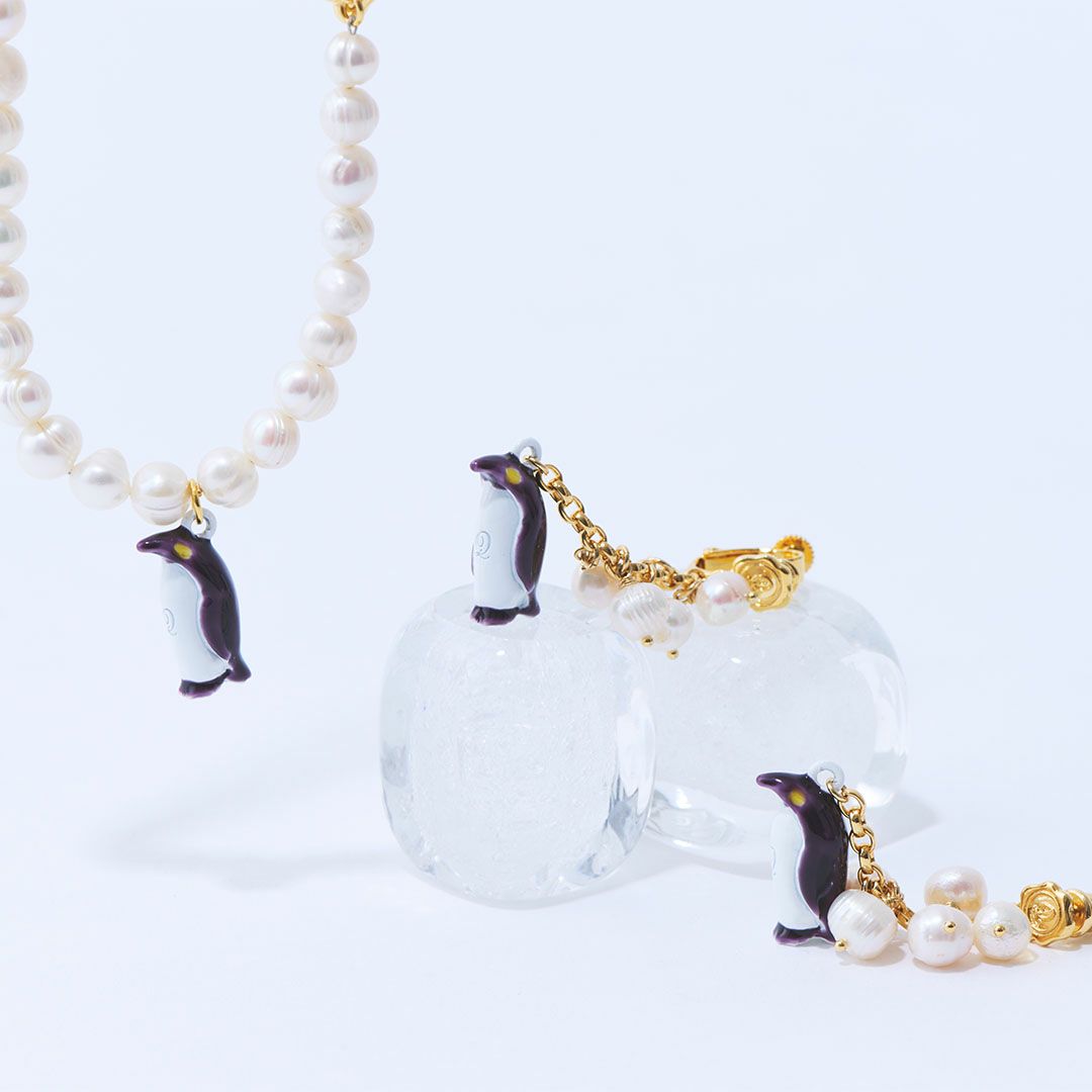 天然石ジュエリー　バロック淡水パール　ペンギン　ピアス