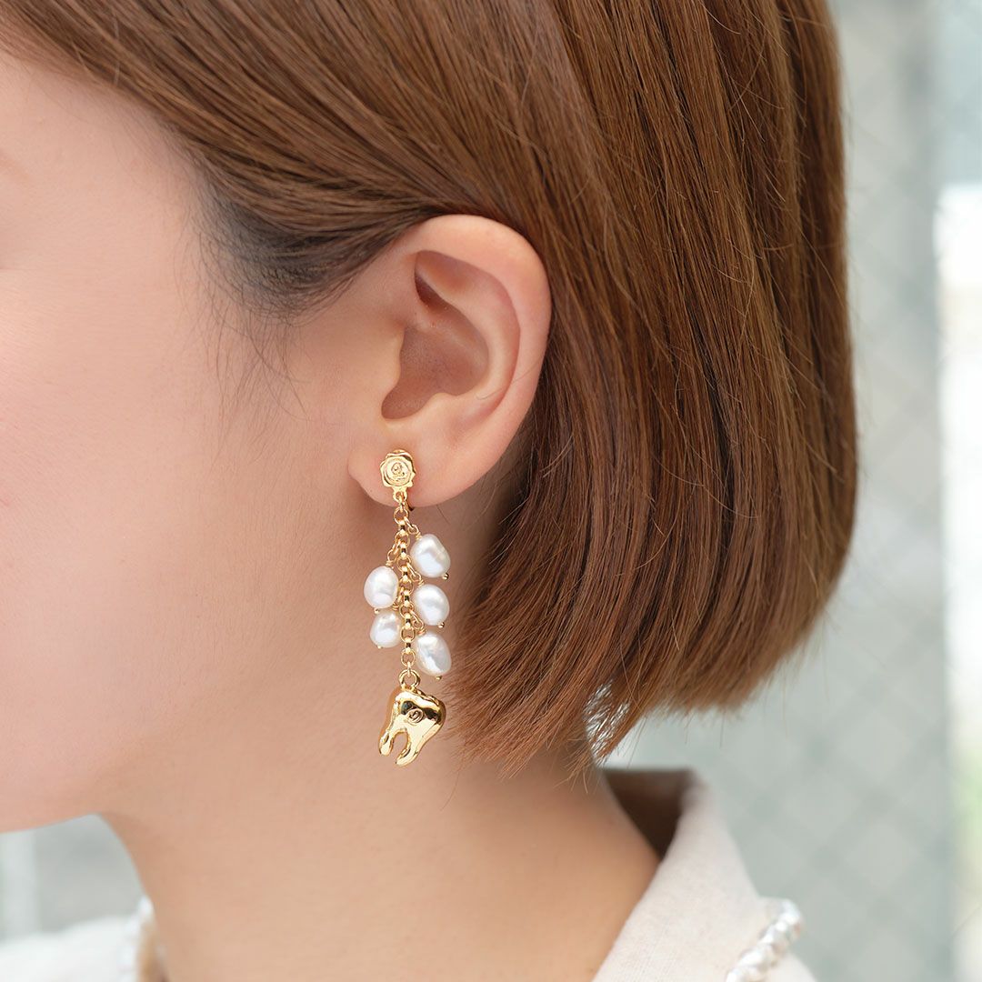 天然石ジュエリー　バロック淡水パール　金歯　ピアス