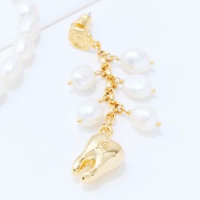 キンバ バロック淡水パール ピアス