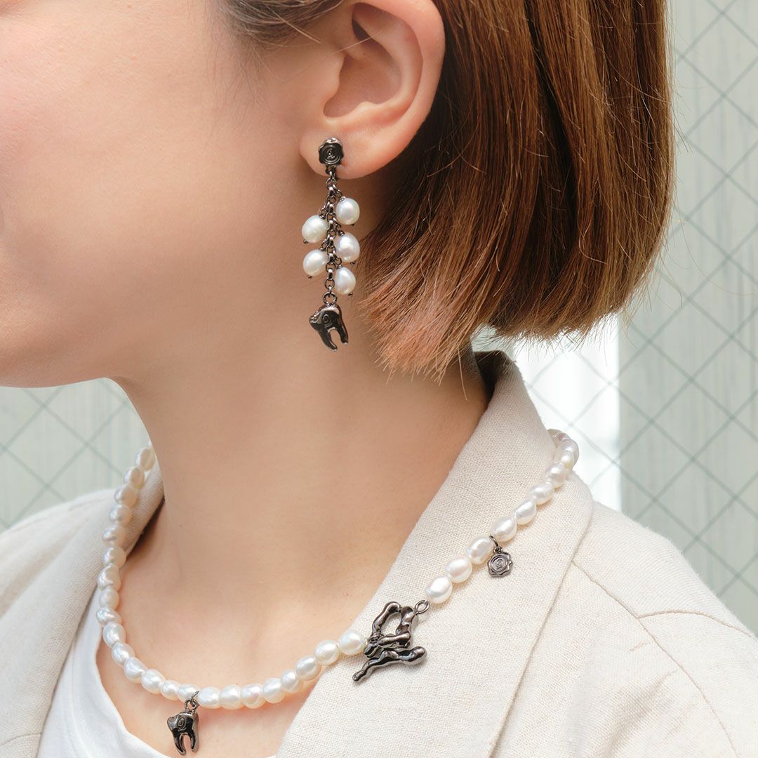 天然石ジュエリー　バロック淡水パール　虫歯　ピアス