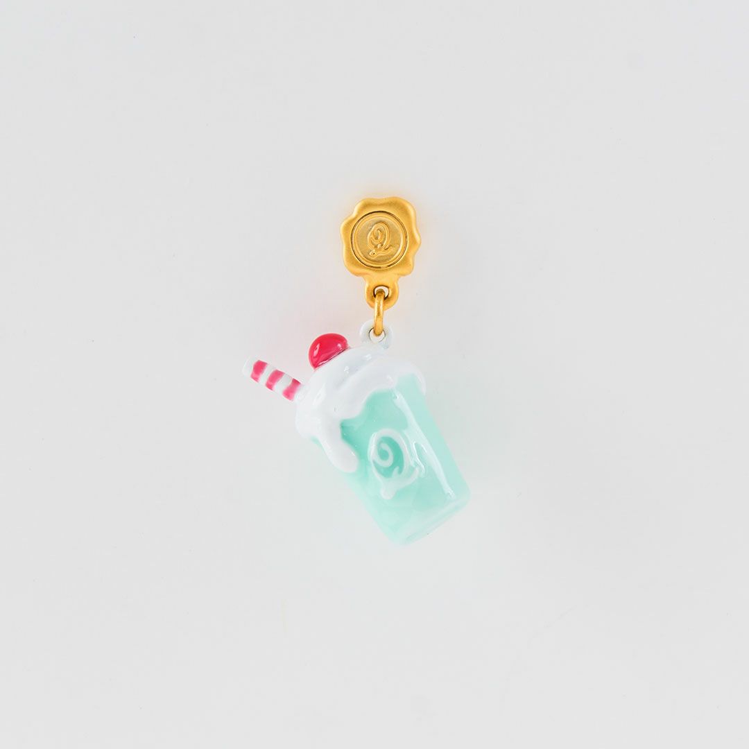 シェイク ピアス ミント