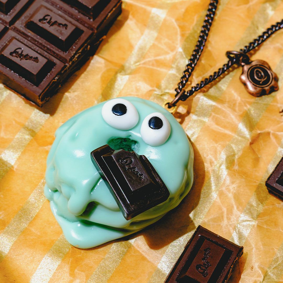 ミントチョコレート メルティーモンスター ドーナッツ ネックレス | Q