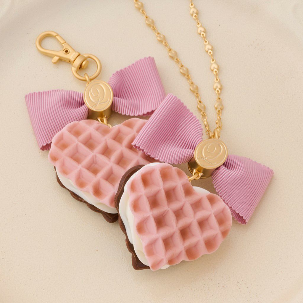 ストロベリーチョコレート ワッフル バッグチャーム | Q-pot. ONLINE SHOP