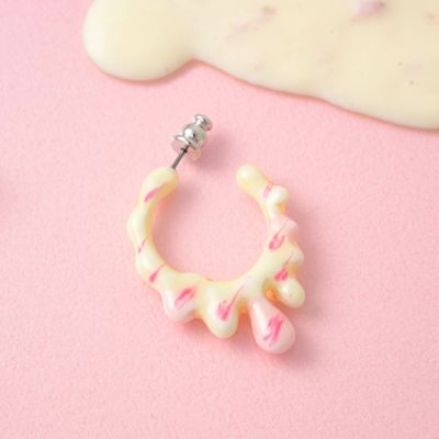 Q-Pot. ストライプキャンディーボールピアス　ピンク ストライプキャンディーパール ピアス(ピンク)（ペア） | Q-pot
