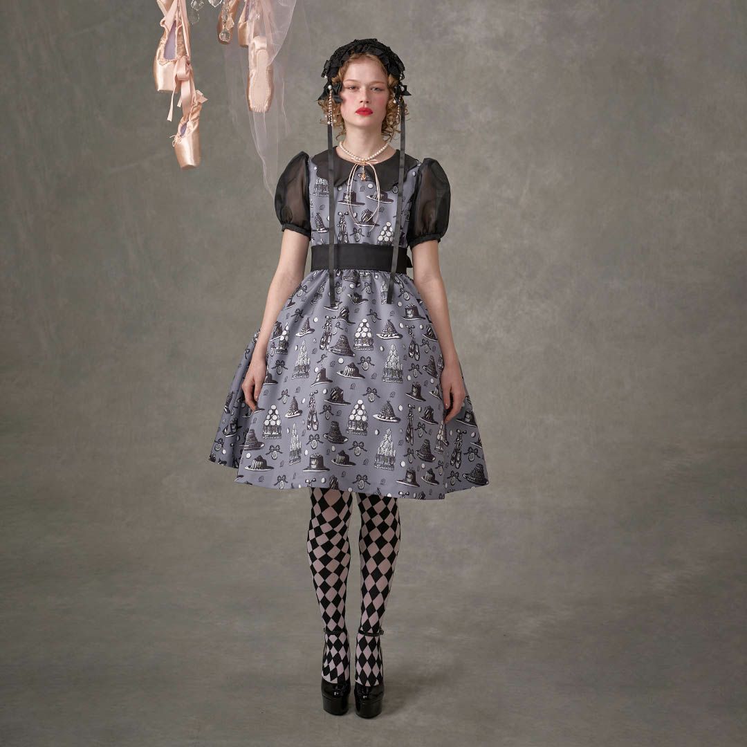 バレエコア　グレー　ワンピース