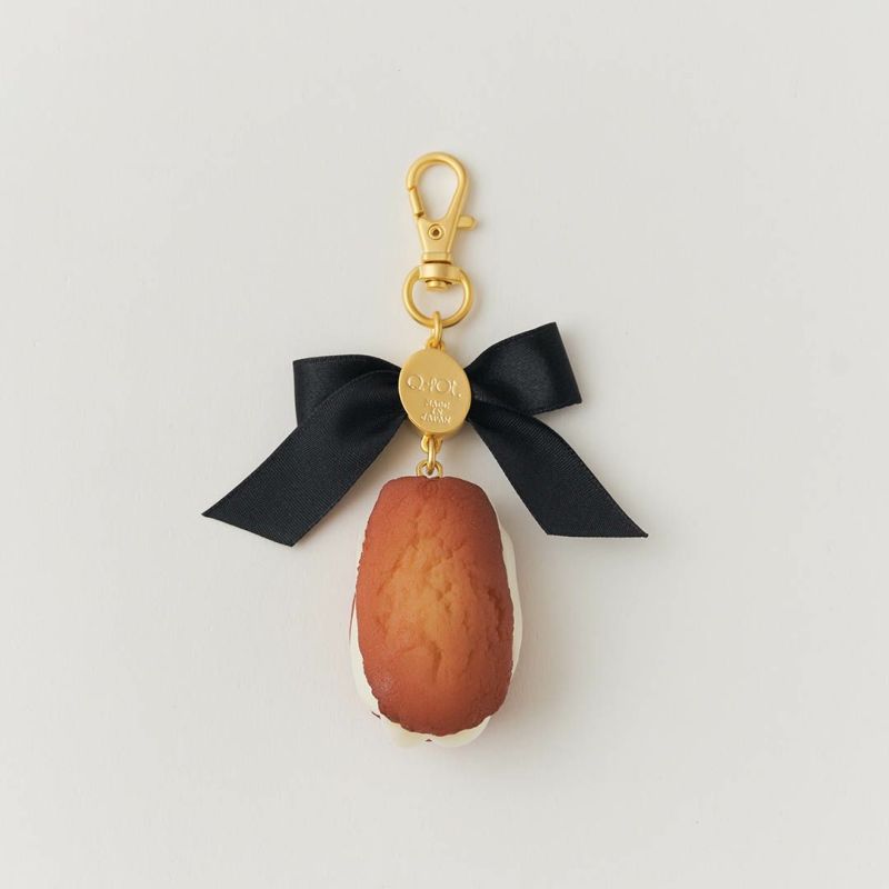 ブラウンバターマドレーヌ バッグチャーム | Q-pot. ONLINE SHOP