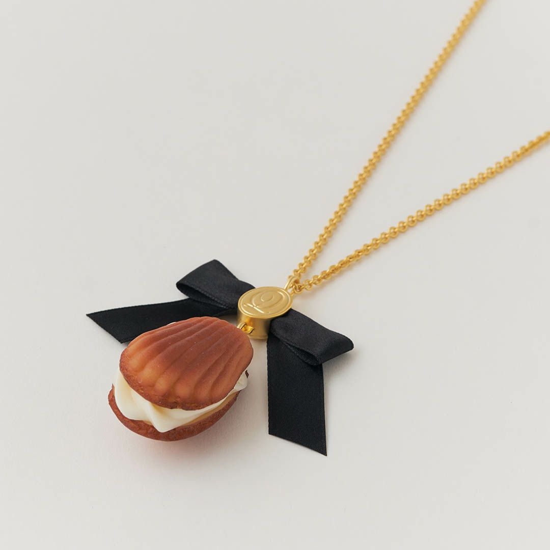 バレエコア リボン　ベージュ　ネックレス