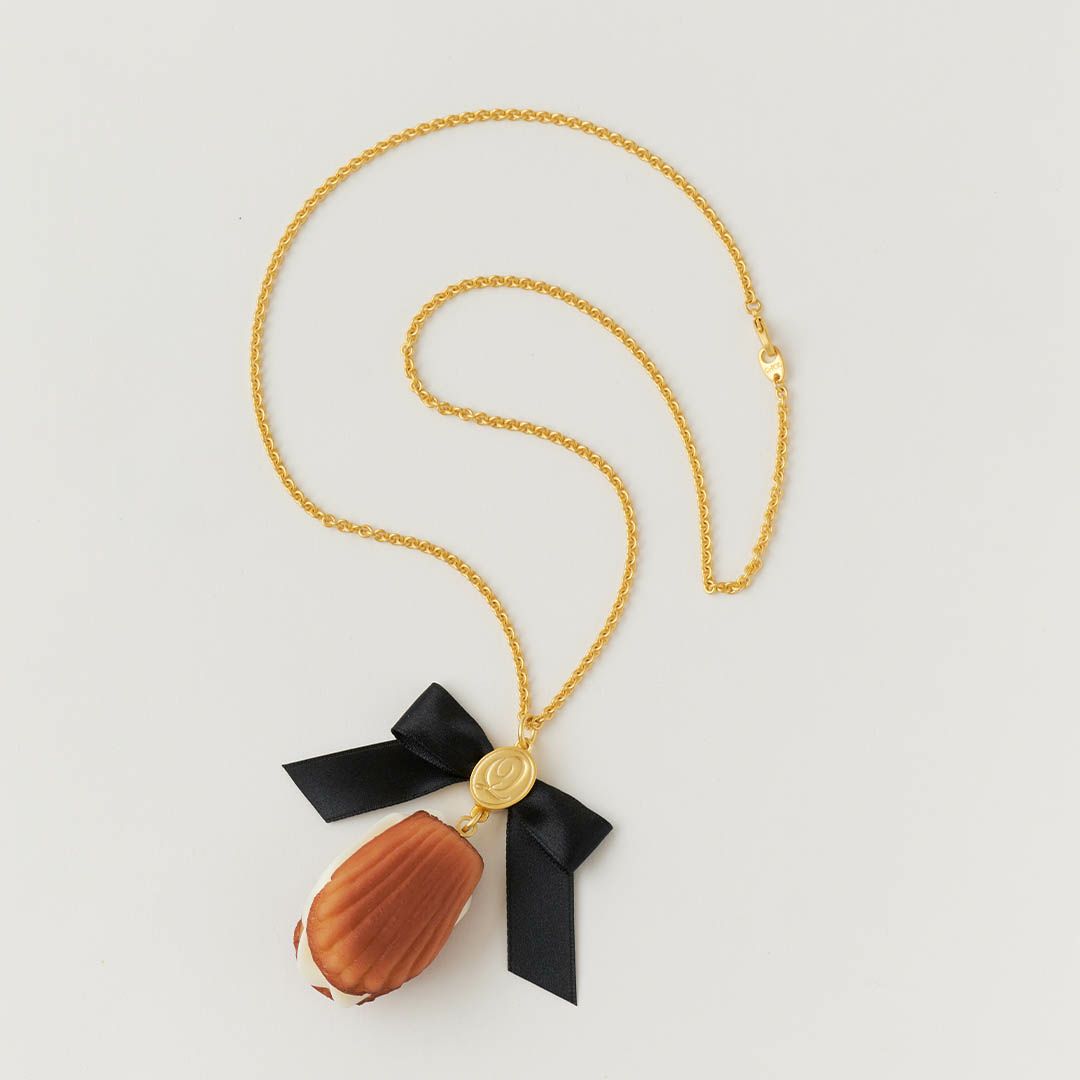 バレエコア リボン　ベージュ　ネックレス