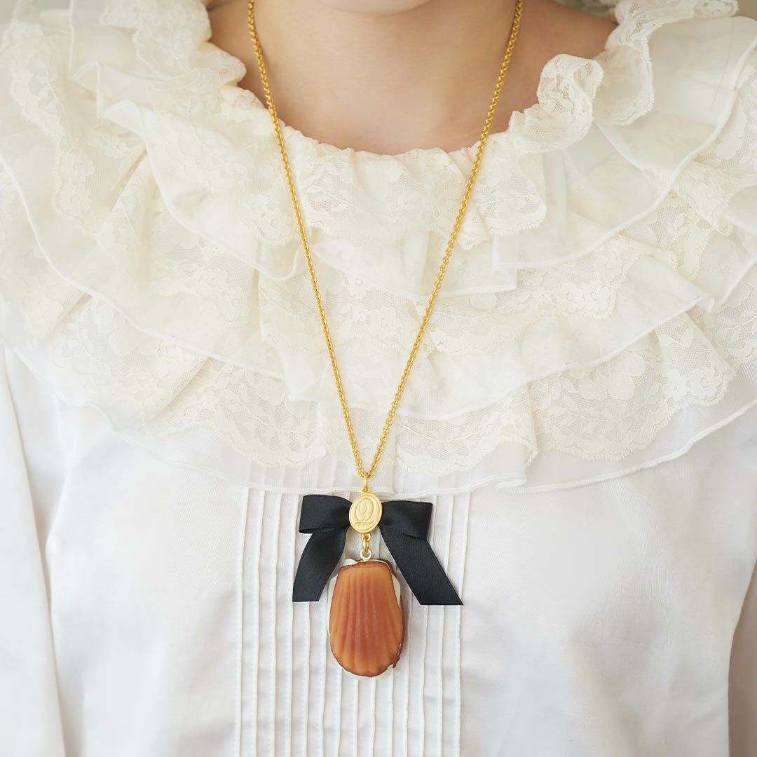 バレエコア リボン　ベージュ　ネックレス