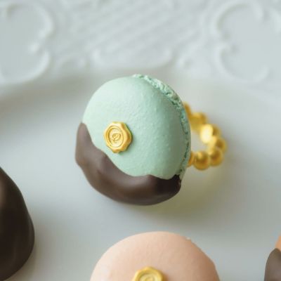 チョコレートディップマカロン リング(ミントチョコレート)