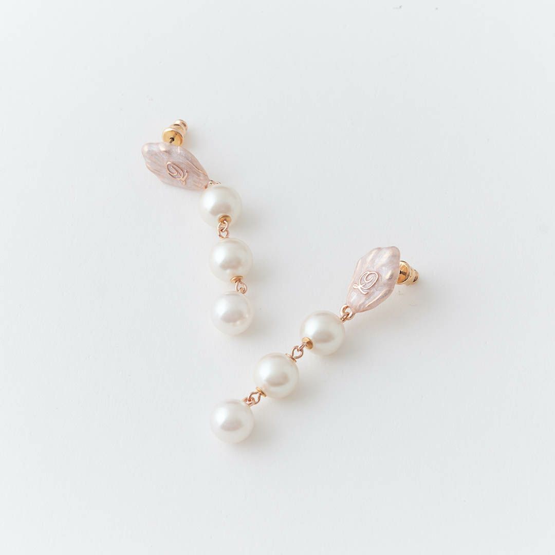 バレエコア パール ホワイト シェル ピアス